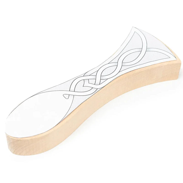 Kelttiläinen lusikka - aihe Lind - puunveistoon